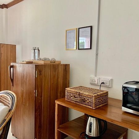 Funwan Hotel Li Bagian luar foto