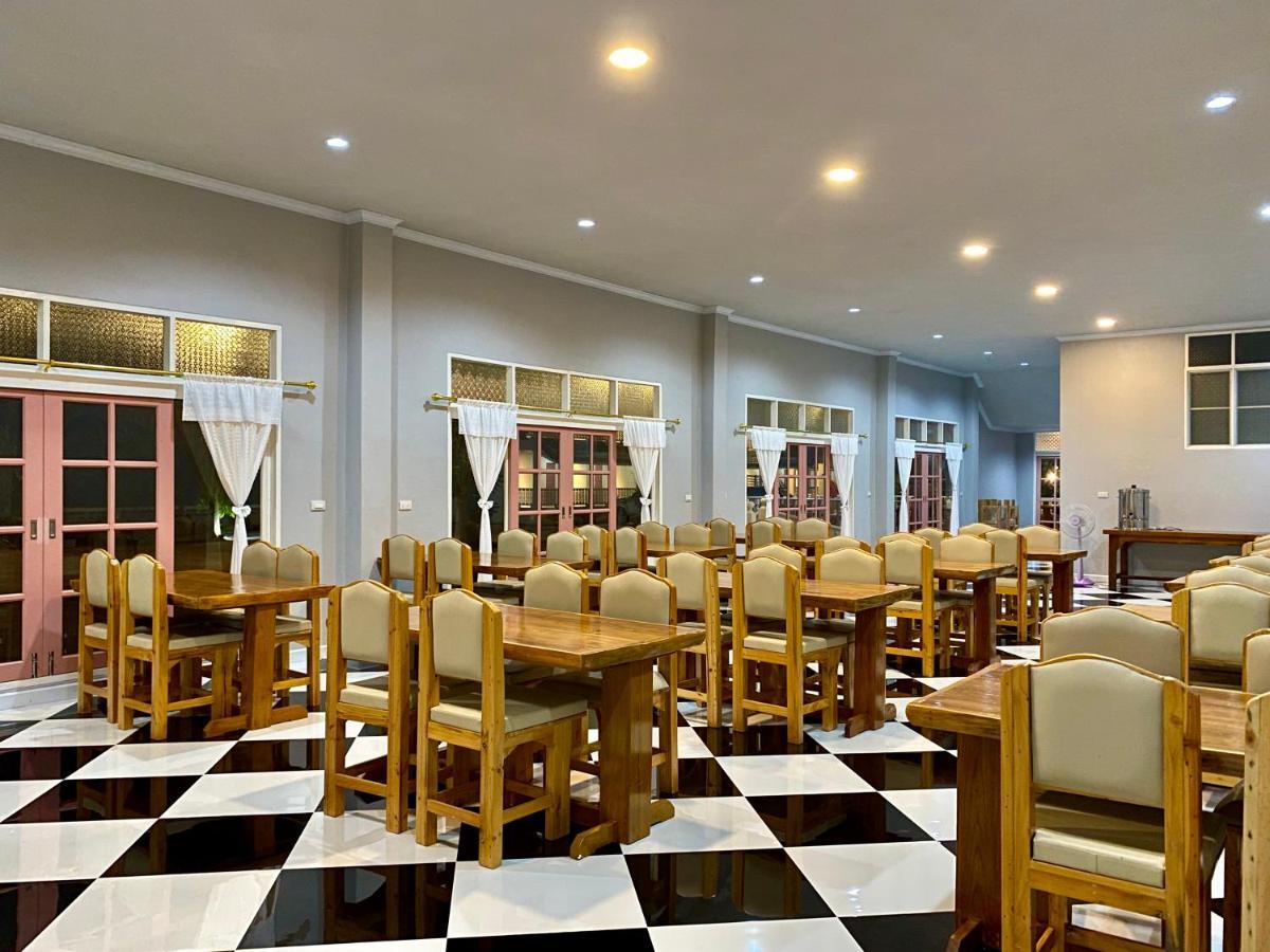Funwan Hotel Li Bagian luar foto