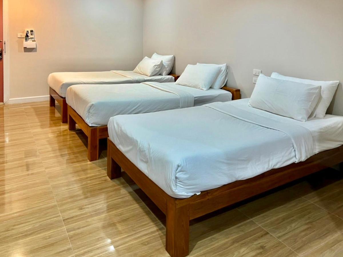 Funwan Hotel Li Bagian luar foto