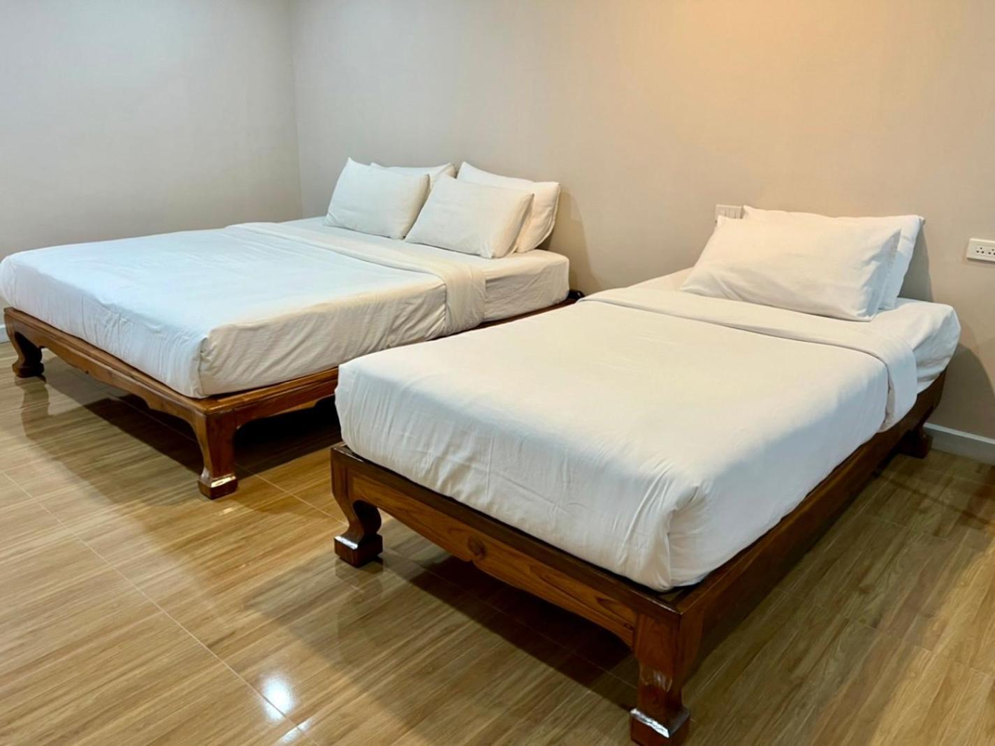 Funwan Hotel Li Bagian luar foto