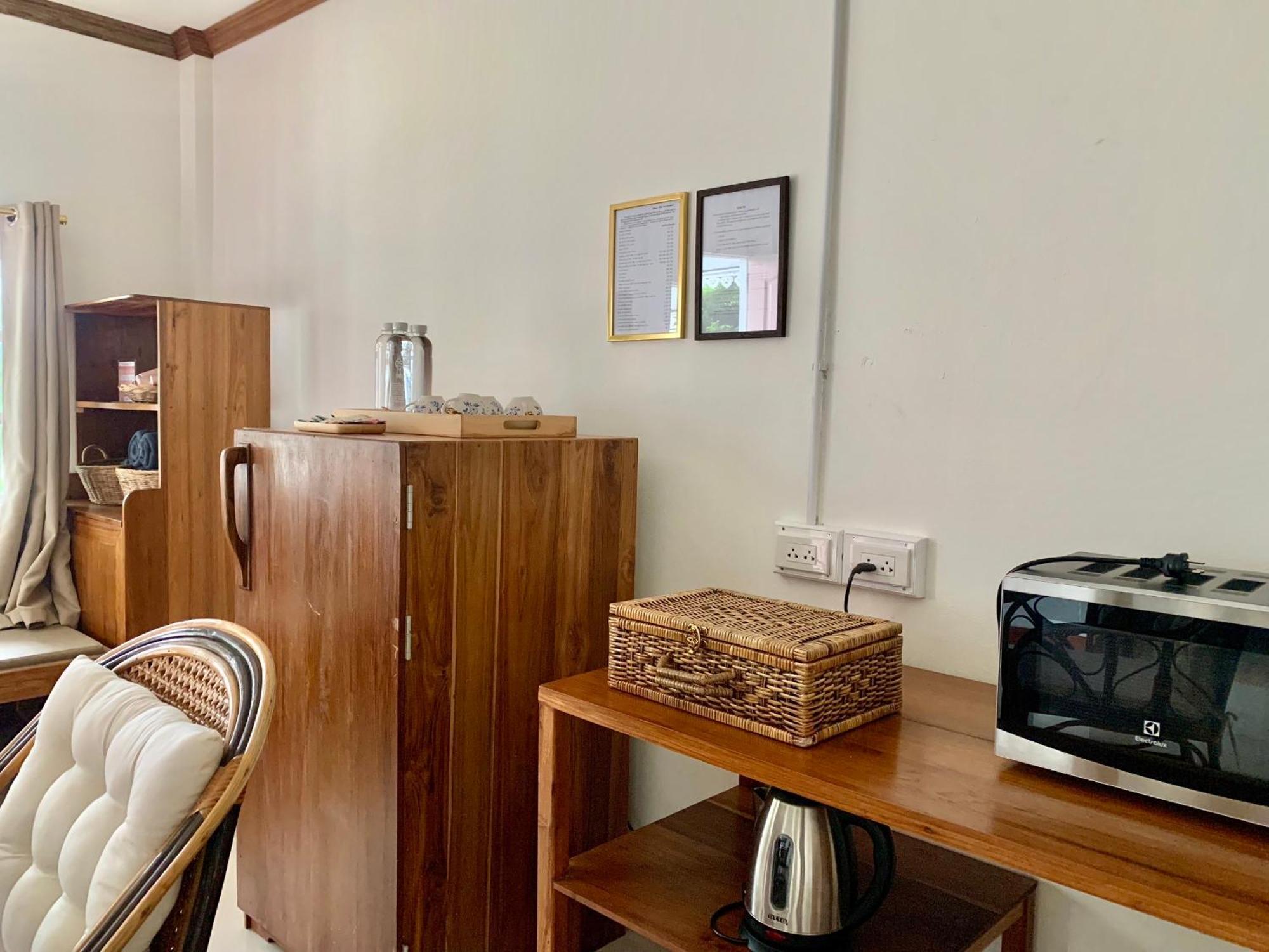 Funwan Hotel Li Bagian luar foto