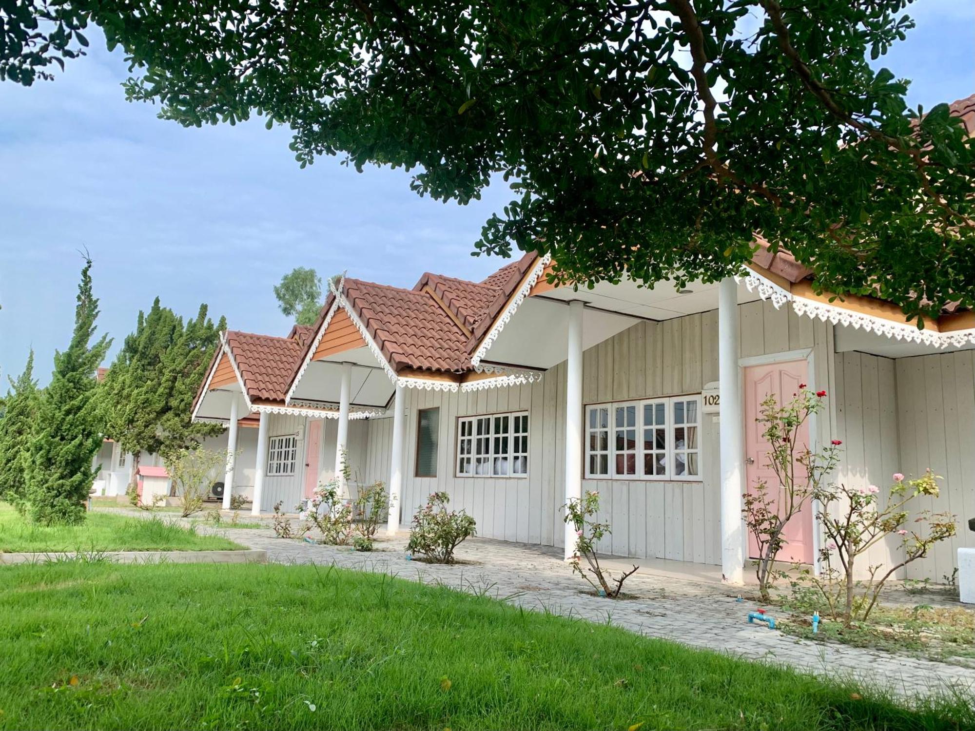 Funwan Hotel Li Bagian luar foto