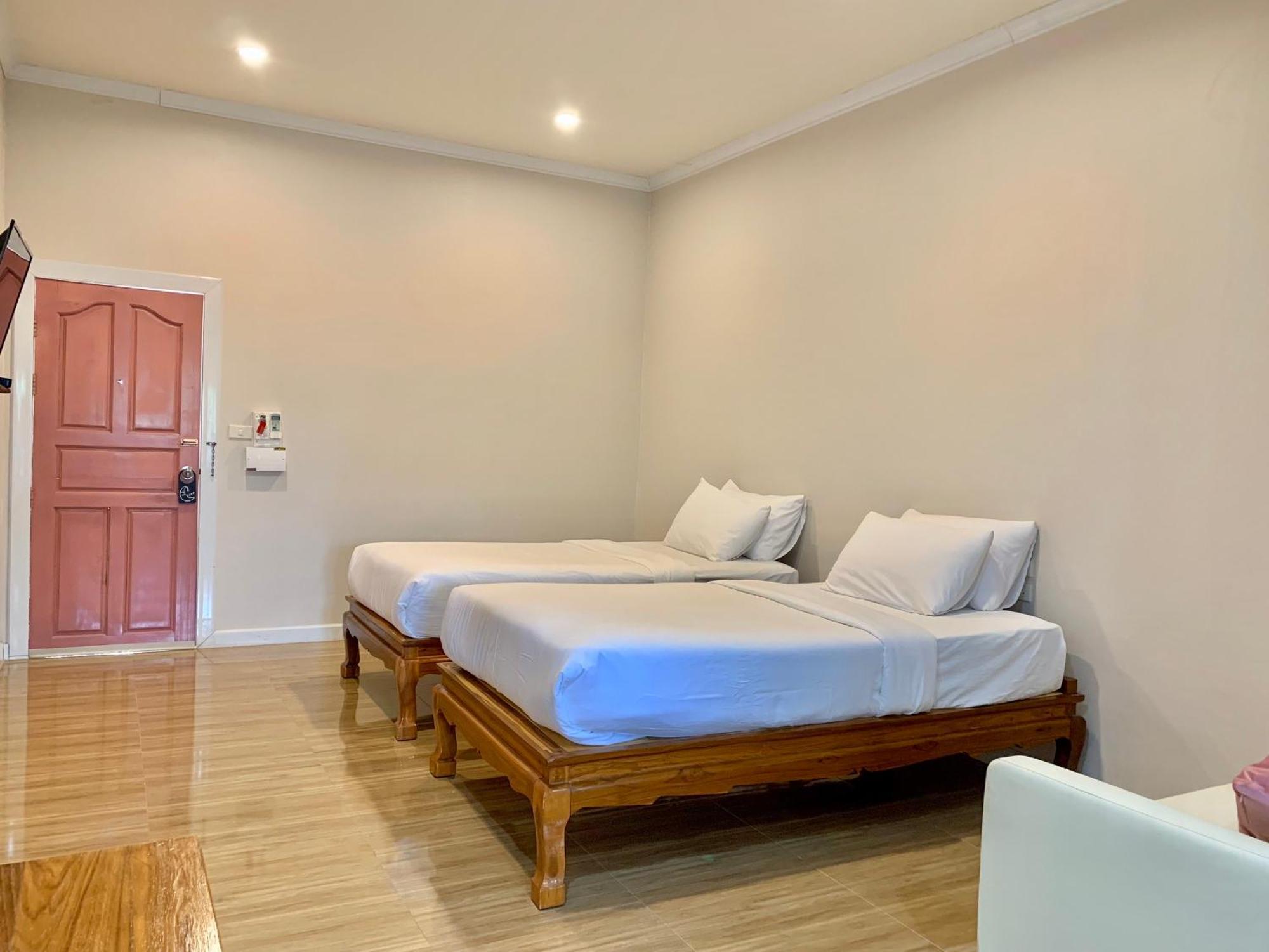 Funwan Hotel Li Bagian luar foto