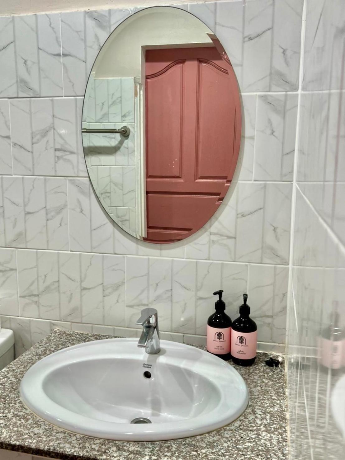 Funwan Hotel Li Bagian luar foto