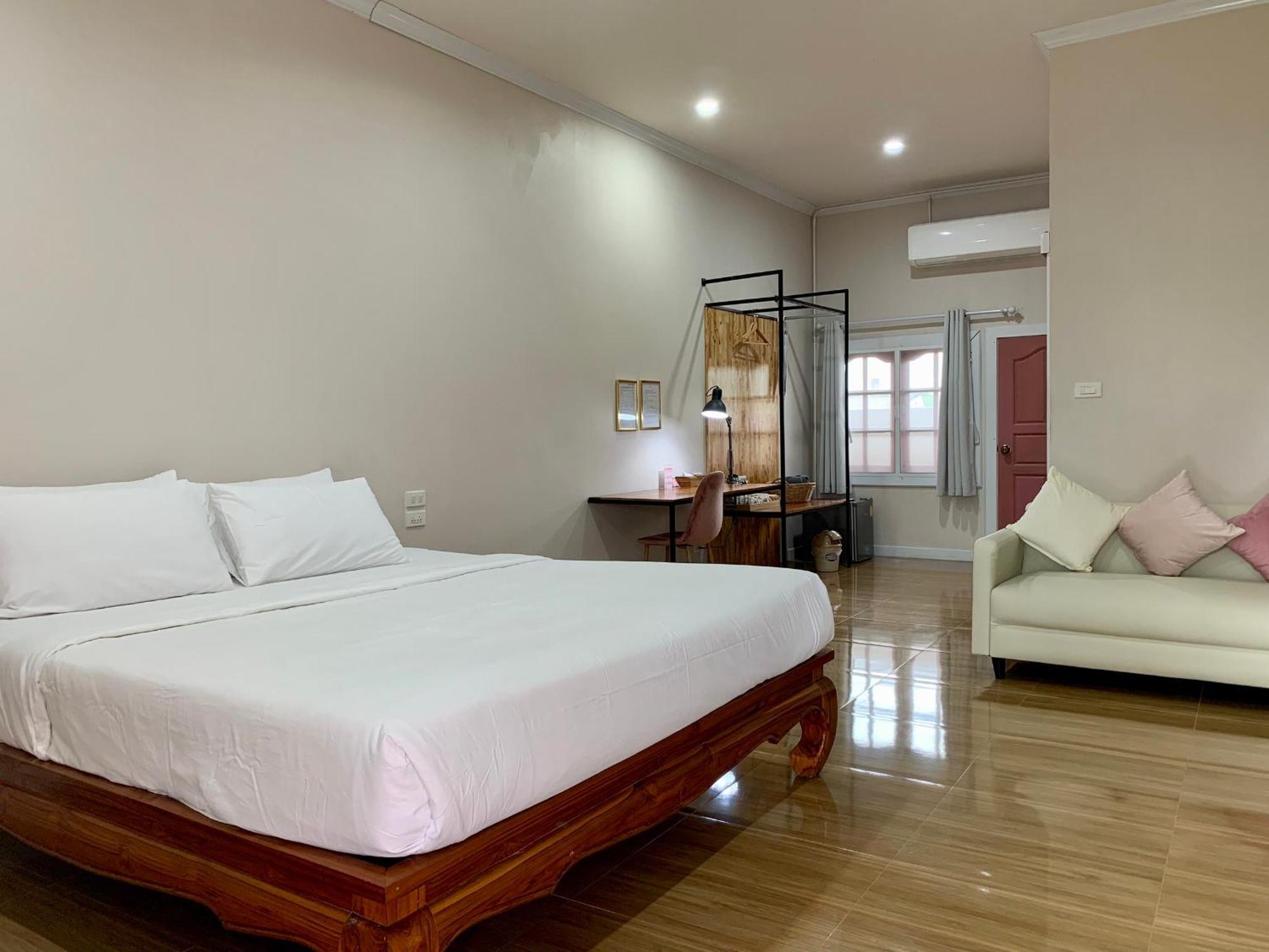 Funwan Hotel Li Bagian luar foto