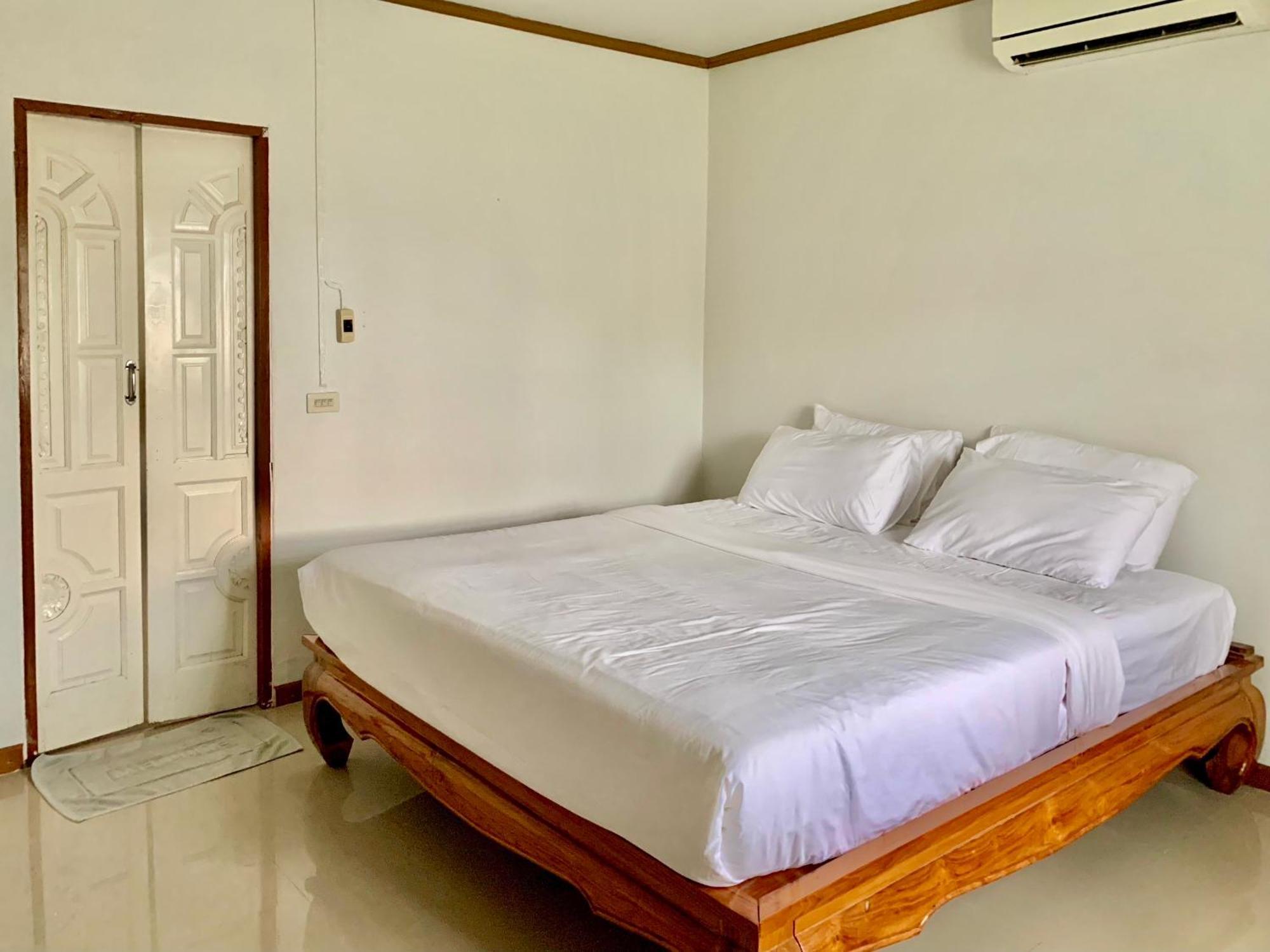 Funwan Hotel Li Bagian luar foto
